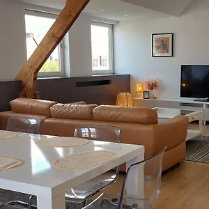 https://helena-at-friday-3e-floor.hotelsantwerp.net
